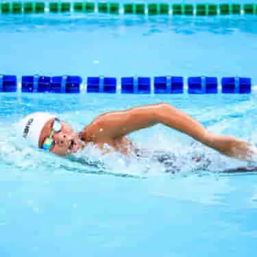 a swimmer tests theor swim times to swim a mile
